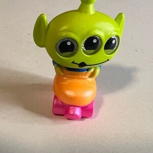 Disney let’s party Alien Doorable